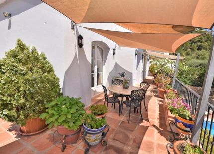 Villa for long term rent in Istan