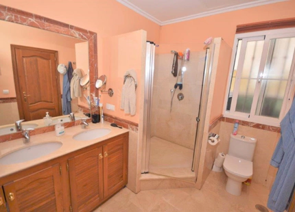 Villa for long term rent in Istan