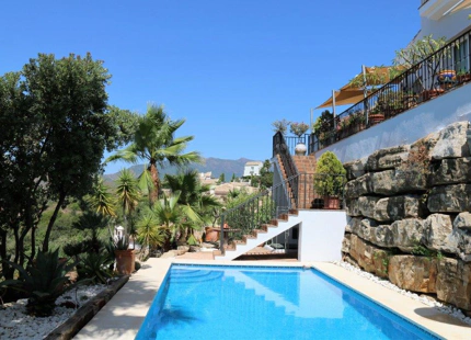 Villa for long term rent in Istan