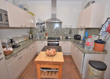 Villa for long term rent in Istan