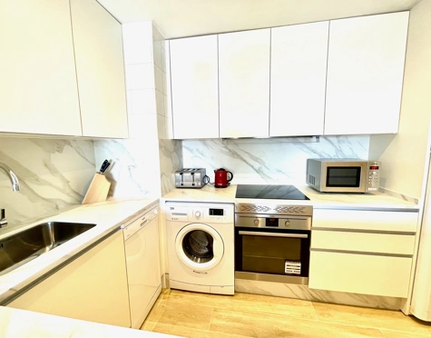 Apartamento en venta en Marbella - Puerto Banus