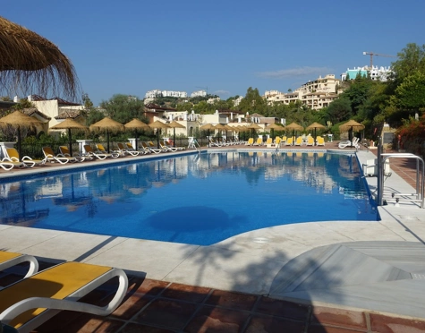 Apartamento en venta en Benahavis