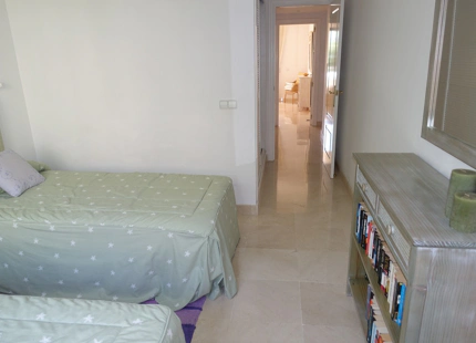 Apartamento en venta en Benahavis