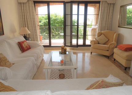 Apartamento en venta en Benahavis
