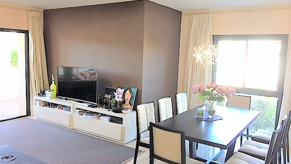 Apartamento Planta Baja en venta en Benahavis