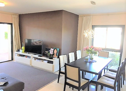 Apartamento Planta Baja en venta en Benahavis