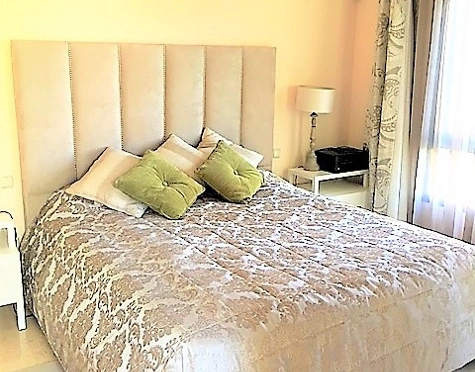 Ground Floor Apartment for sale in Benahavis