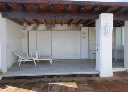 Ático en alquiler a corta temporada en Alcazaba Beach, Estepona Este