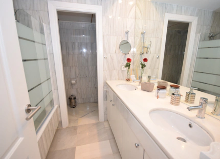 Apartamento en venta en Alcazaba Beach, Estepona Este