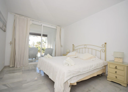 Apartamento en venta en Alcazaba Beach, Estepona Este