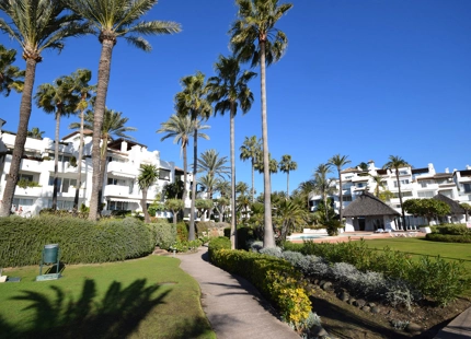 Apartamento en venta en Alcazaba Beach, Estepona Este