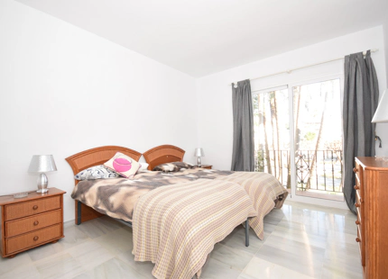 Apartamento en venta en Alcazaba Beach, Estepona Este