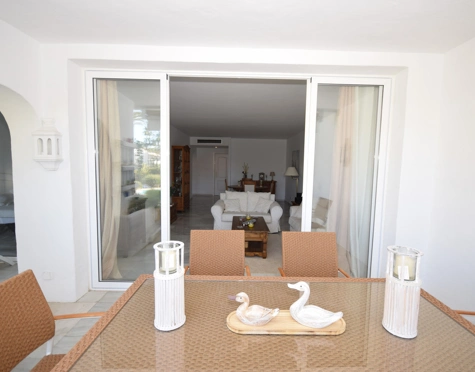 Apartment for sale in Alcazaba Beach, Estepona East