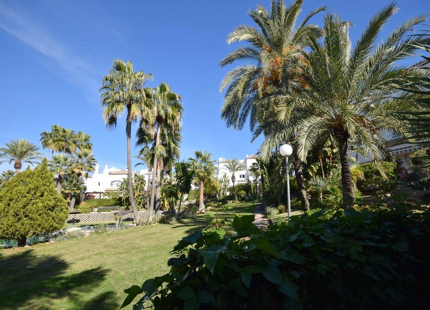 Adosado en alquiler larga temporada en El Padron, Estepona Este