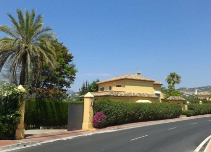 Villa for long term rent in Nueva Andalucia, Marbella