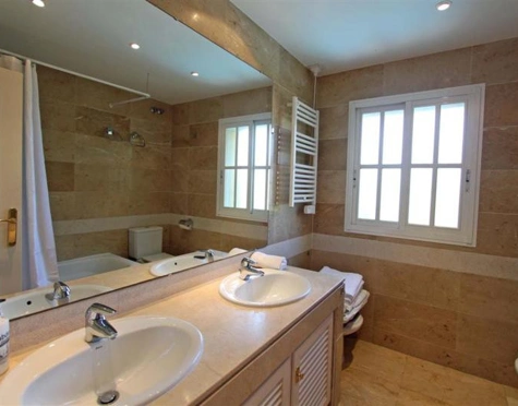 Villa en alquiler larga temporada en Nueva Andalucia, Marbella