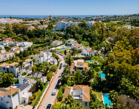 Villa for short term rent in Lagomar, Nueva Andalucia