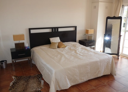 Villa en venta en Nueva Andalucia, Marbella
