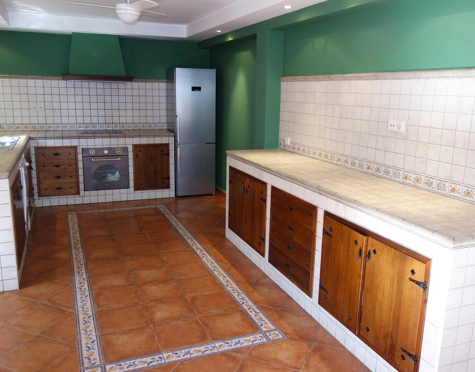 Villa for sale in Nueva Andalucia, Marbella