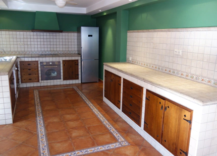 Villa en venta en Nueva Andalucia, Marbella