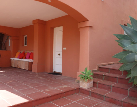 Villa for sale in Nueva Andalucia, Marbella
