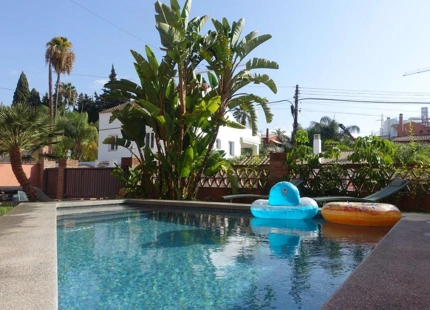 Villa en venta en Nueva Andalucia, Marbella
