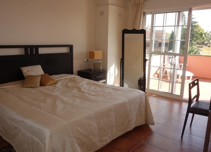 Villa en venta en Nueva Andalucia, Marbella