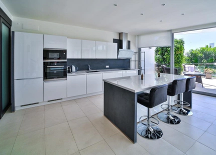 Villa en venta en Sierra Blanca, Marbella Golden Mile