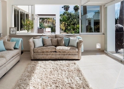 Villa en venta en El Paraiso, Estepona Este