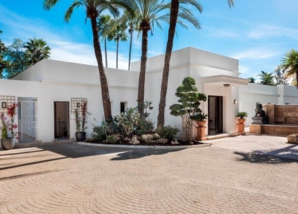 Villa en venta en El Paraiso, Estepona Este