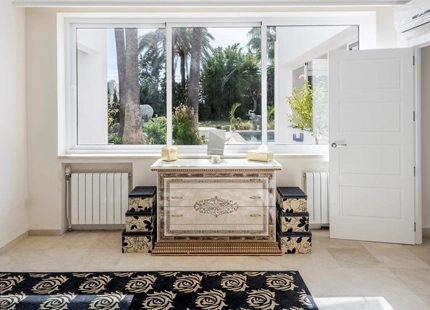 Villa en venta en El Paraiso, Estepona Este