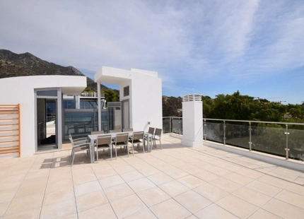 Adosado en alquiler larga temporada en Sierra Blanca, Marbella Golden Mile
