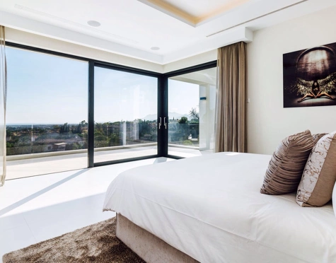 Villa en venta en Nagüeles, Marbella Golden Mile