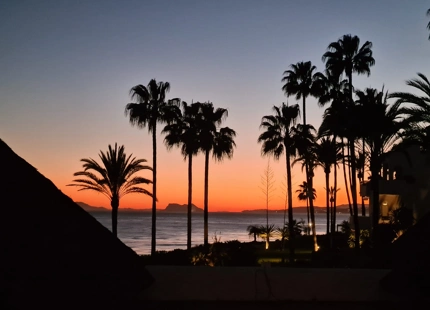 Ground Floor Apartment for short term rent in Alcazaba Beach, Estepona East