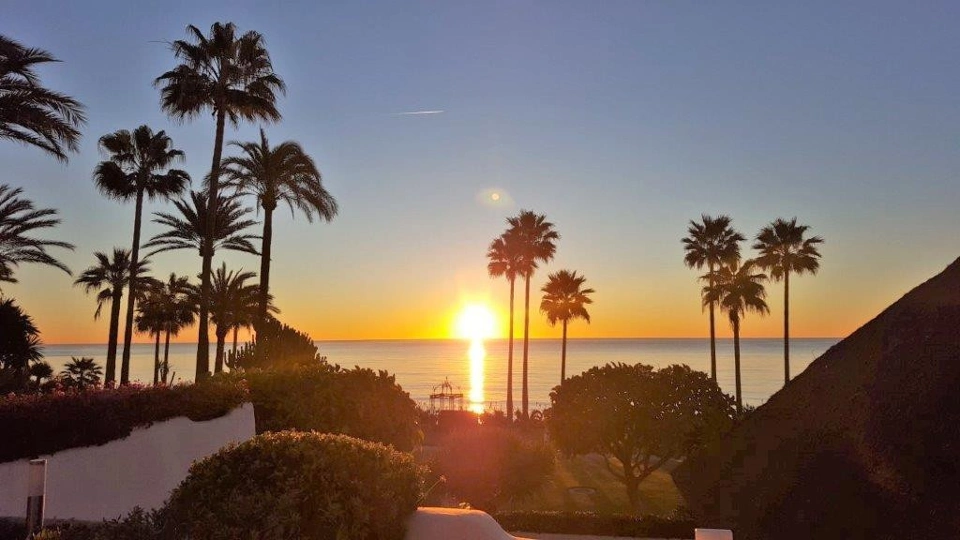 Ground Floor Apartment for short term rent in Alcazaba Beach, Estepona East