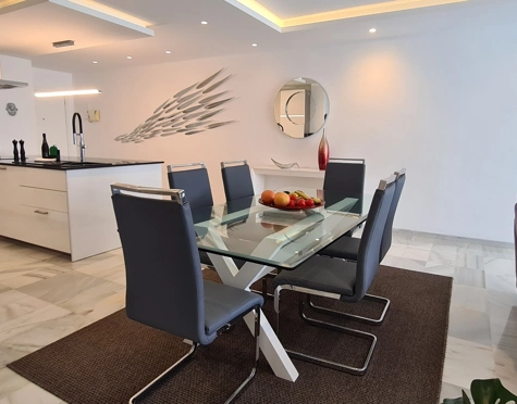 Apartamento Planta Baja en alquiler a corta temporada en Alcazaba Beach, Estepona East