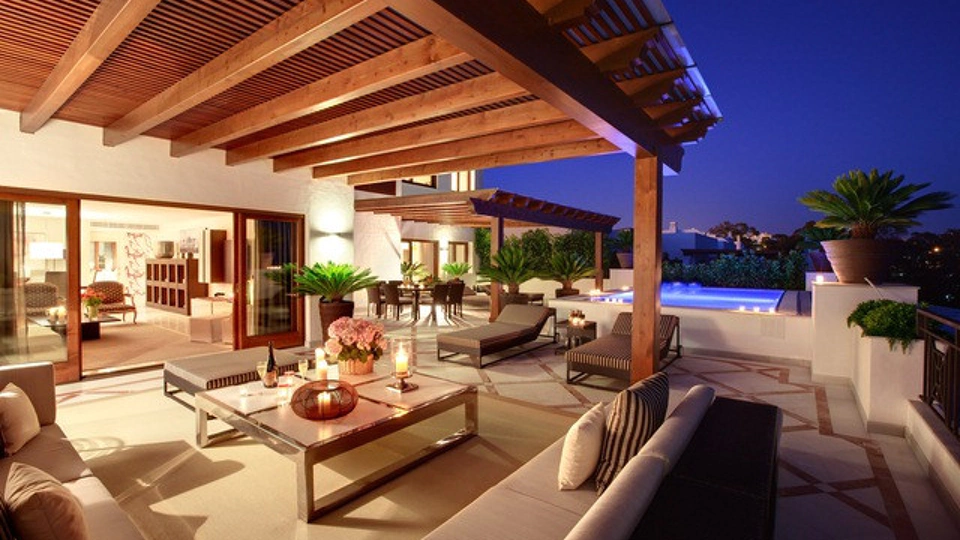 Penthouse for sale in Estepona