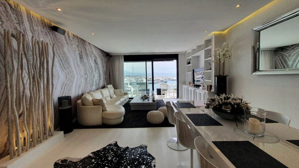 Apartamento en venta en Marbella - Puerto Banus
