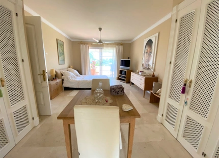 Villa en venta en Benahavis