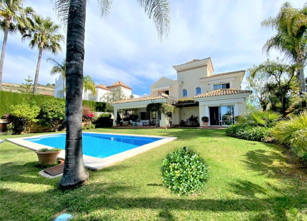 Villa en venta en Benahavis