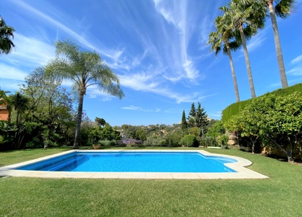 Villa en venta en Benahavis