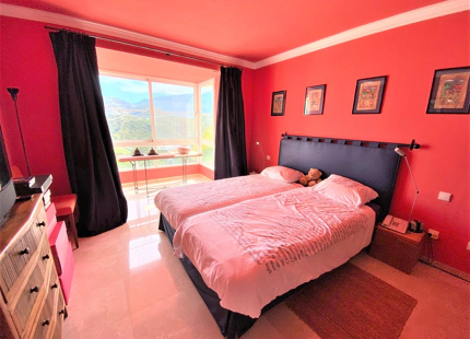 Villa en venta en Benahavis