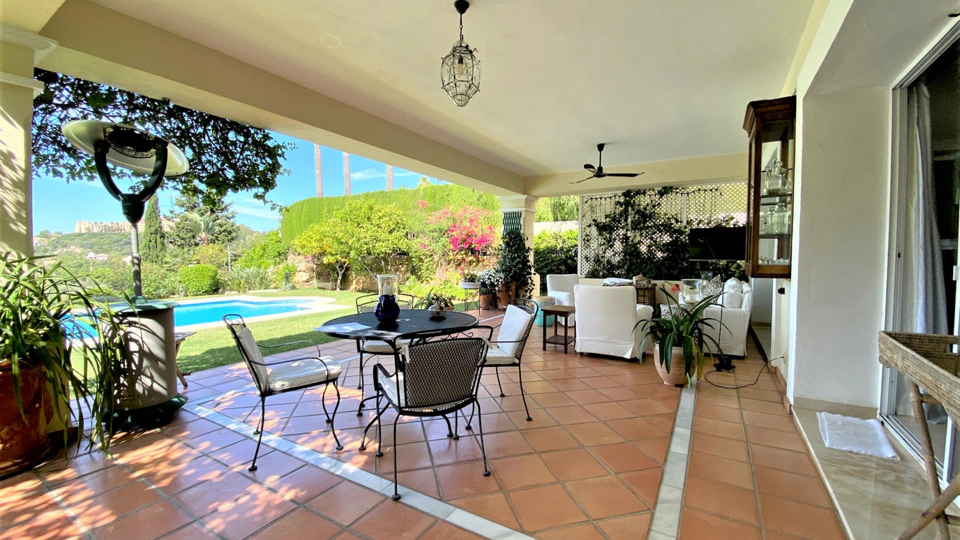 Villa en venta en Benahavis