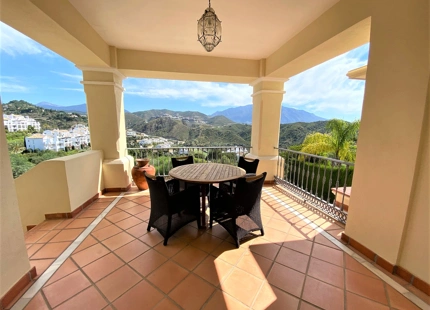 Villa en venta en Benahavis
