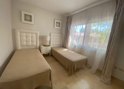 Apartment for long term rent in Marbella - Puerto Banus