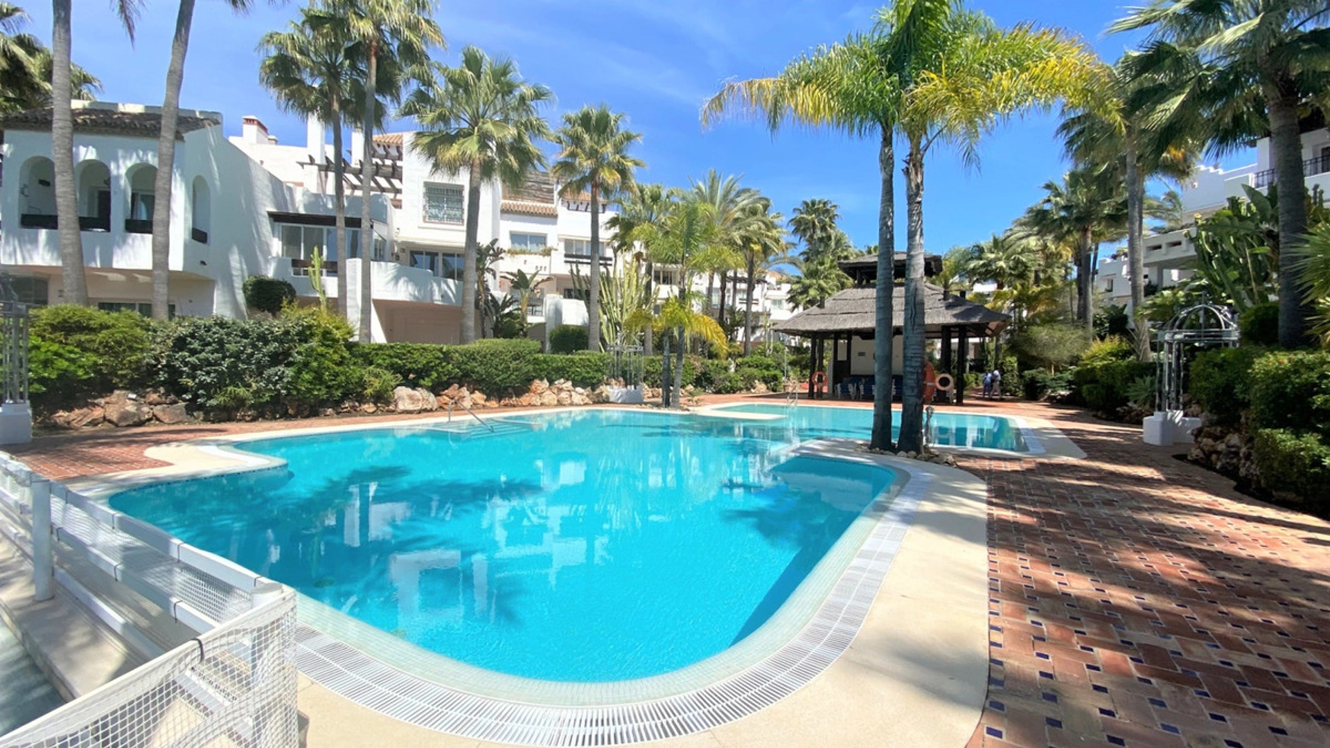 Apartment for long term rent in Marbella - Puerto Banus