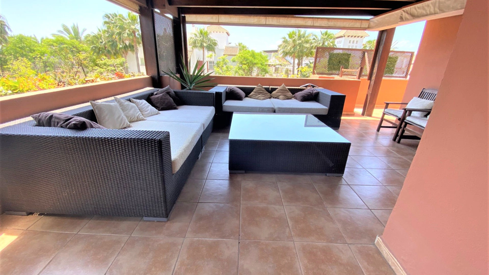Penthouse for long term rent in Nueva Andalucia, Marbella
