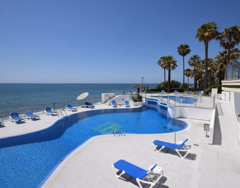 Ground Floor Apartment for short term rent in New Golden Mile, Estepona East