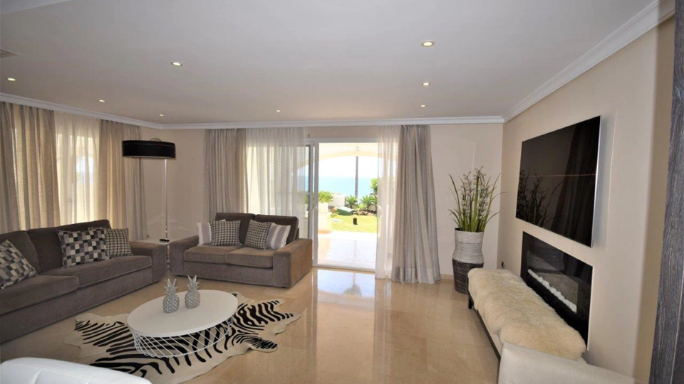Ground Floor Apartment for short term rent in New Golden Mile, Estepona East