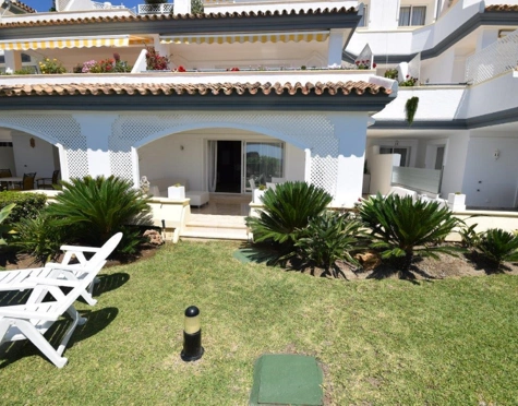 Apartamento Planta Baja en alquiler a corta temporada en New Golden Mile, Estepona East